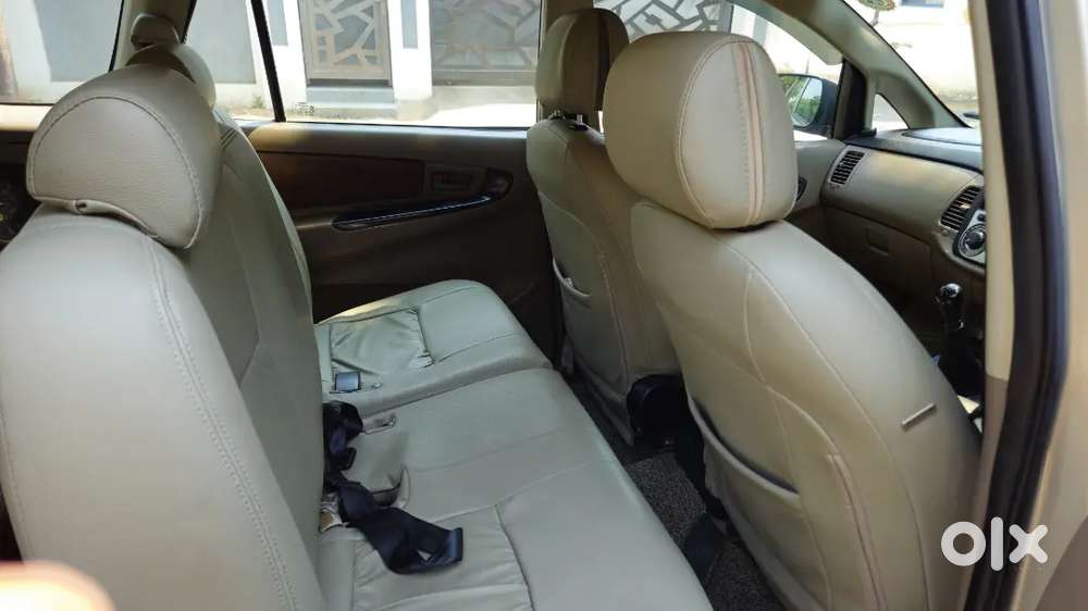 2016 Toyota Innova 2.5 G  V-spec Upgrades