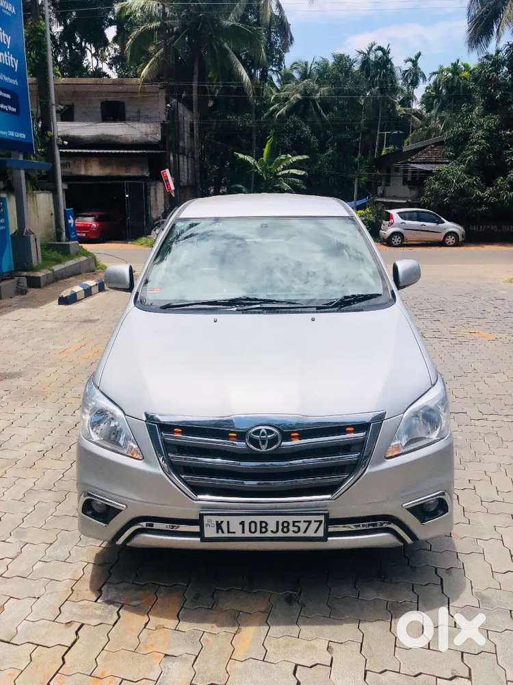 Toyota Innova 2013 Diesel 145000 Km Driven