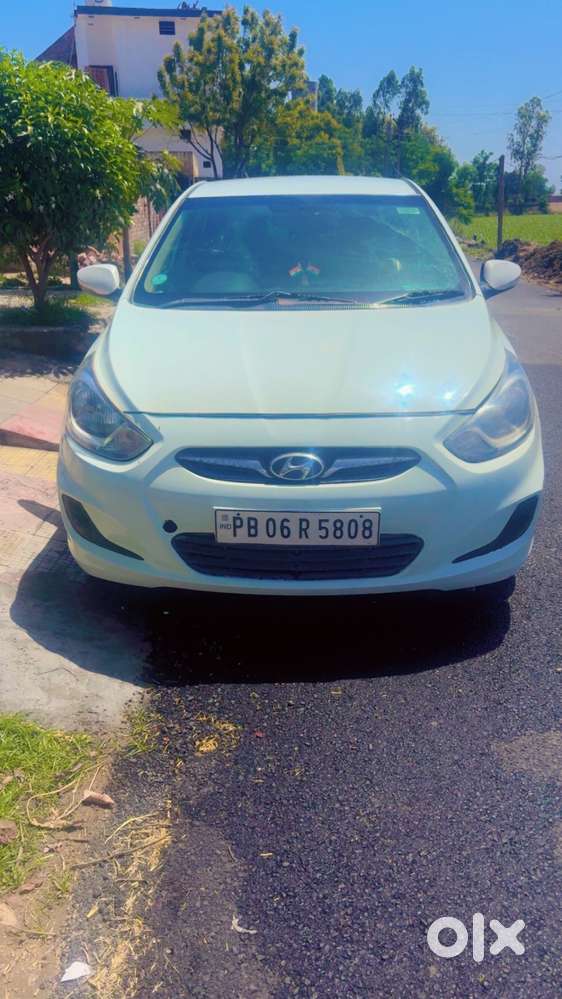 Hyundai Fluidic Verna 2012 Diesel 97000 Km Driven