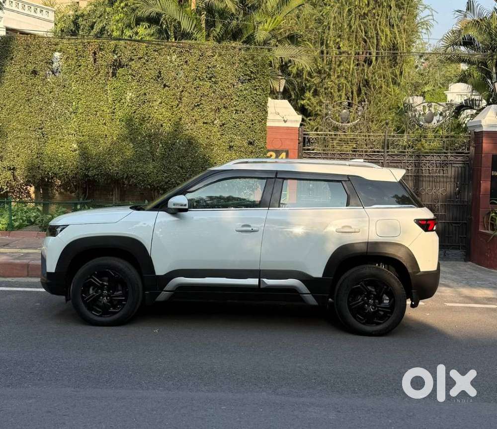 Maruti Suzuki Brezza 1.5 Zxi Smart Hybrid, 2023, Petrol