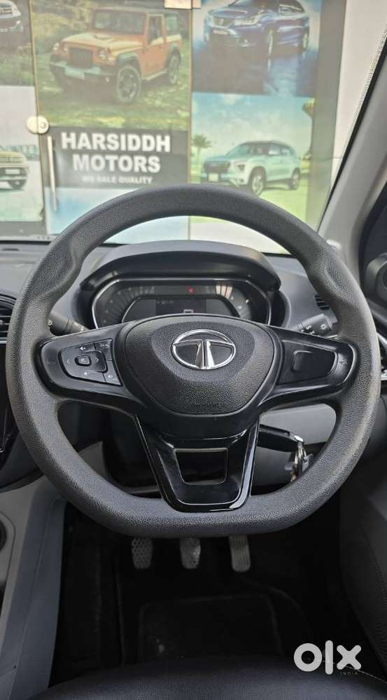 Tata Tiago 1.05 Revotorq Xt Option, 2023, Petrol