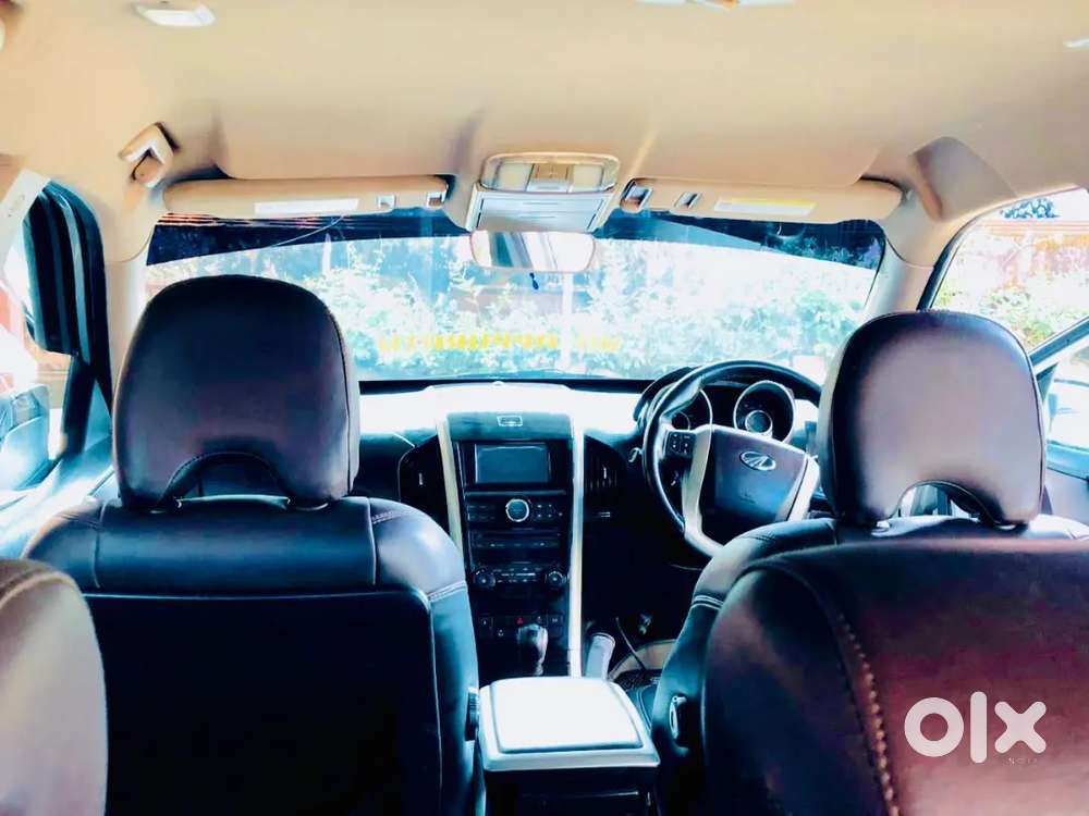 Family Used Xuv 500 W8