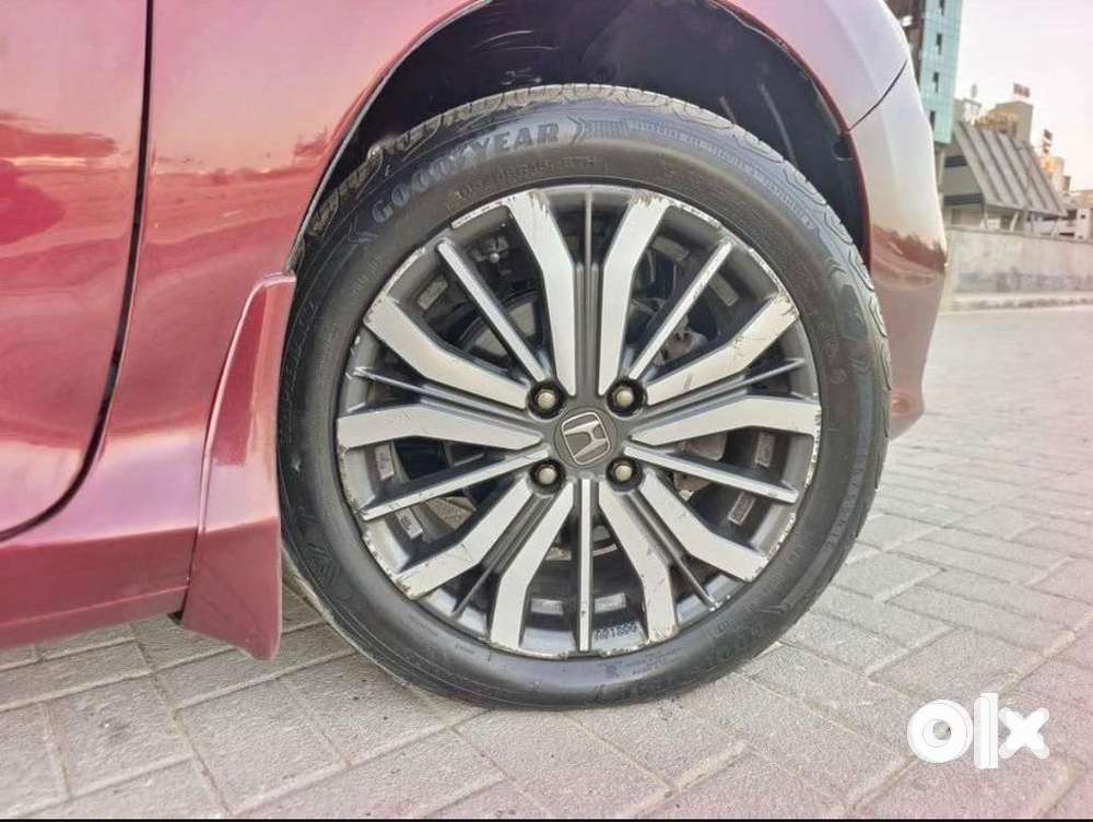 Honda Automatic Petrol 2018 With Sunroof