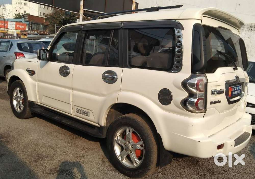 Mahindra Scorpio S10, 2016, Diesel