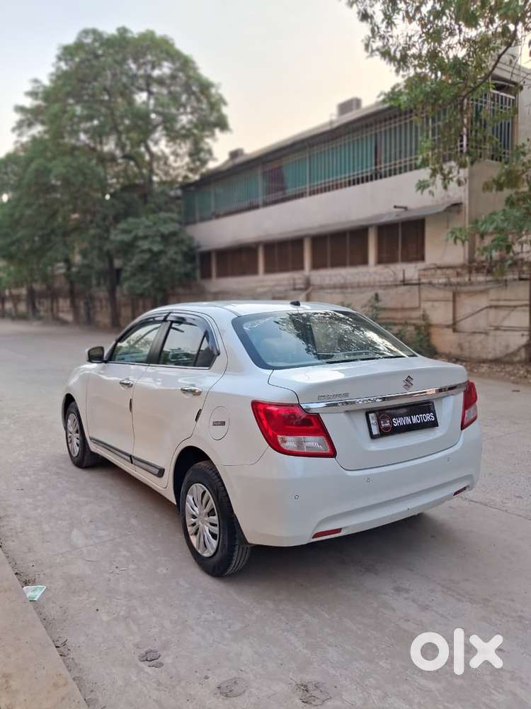 Maruti Suzuki Dzire 1.2 Vxi, 2023, Petrol