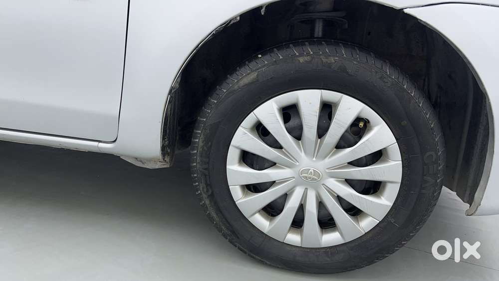Toyota Etios Liva 2011-2012 G, 2013, Petrol