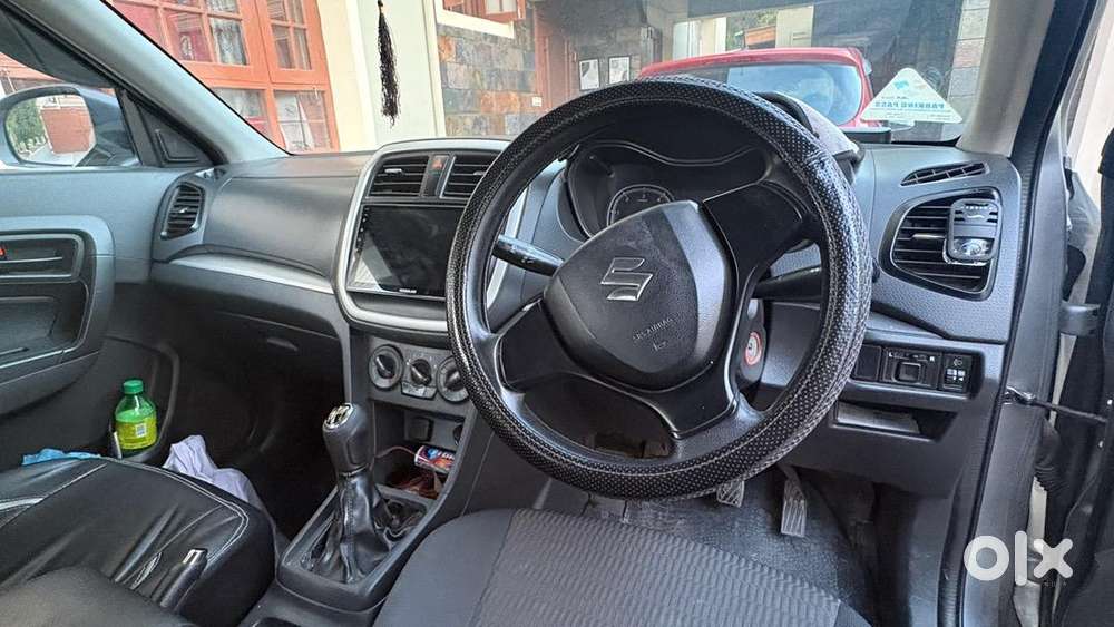 Brezza Diesel Ldi (o)  22kmpl Mileage  Touchscreen & Reverse Camera