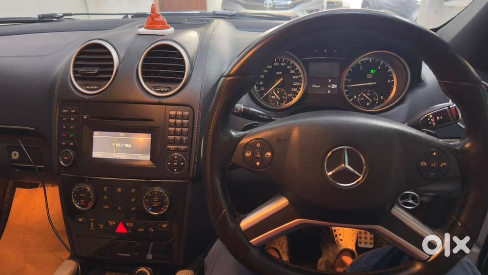 Mercedes-benz M-class 2011