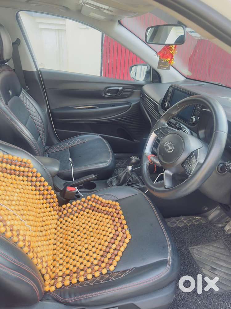 Premium Boss Sound System  1st Owner Single Hand Car  Cruise Control