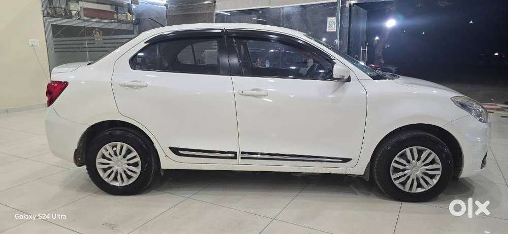 Maruti Suzuki Swift Dzire Vxi Optional, 2022, Petrol