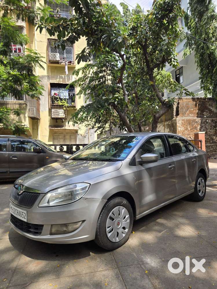 Skoda Rapid 1.6 Mpi Ambition, 2012, Petrol