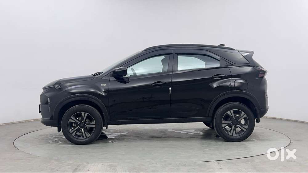Tata Nexon Creative Plus 1.2 Petrol 6mt Dark Edition, 2024, Petrol