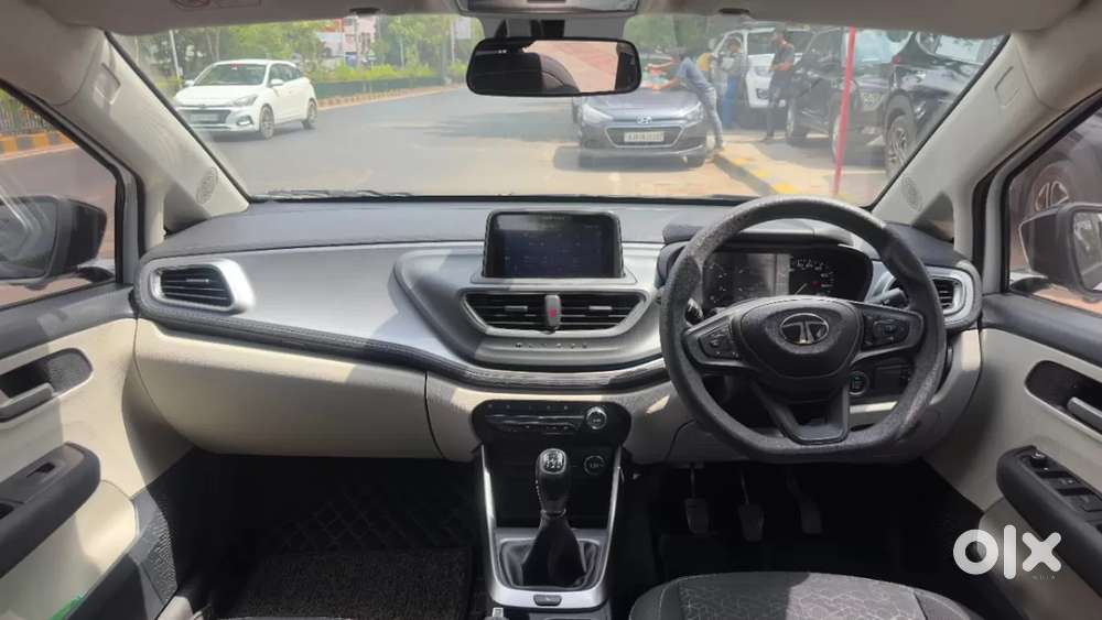 Tata Altroz Xza Plus (o) (s), 2024, Petrol