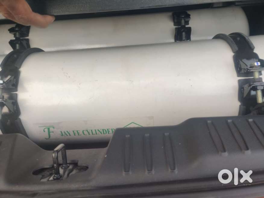 Tata Altroz Xz Plus (o) (s) Icng, 2023, Petrol