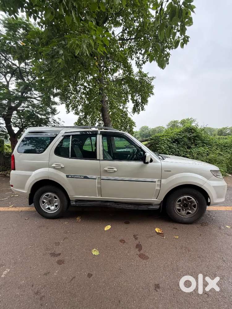 Tata Safari Storme 2017 Year