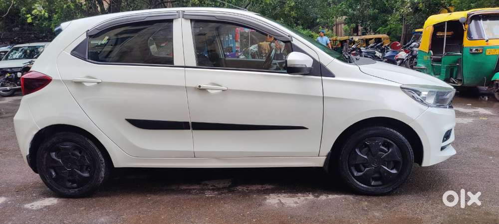 Tata Tiago 1.2 Revotron Xt (o), 2021, Petrol