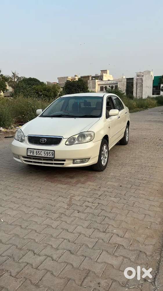 Toyota Corolla Altis 2004 Manual Petrol