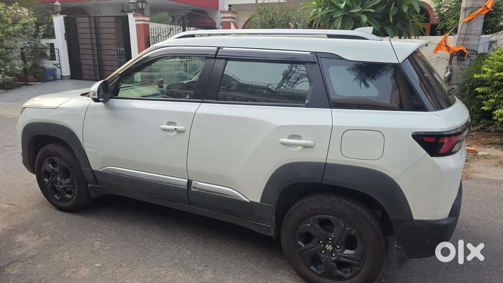 Maruti Suzuki Brezza 1.5 Zxi At Smart Hybrid, 2025, Petrol