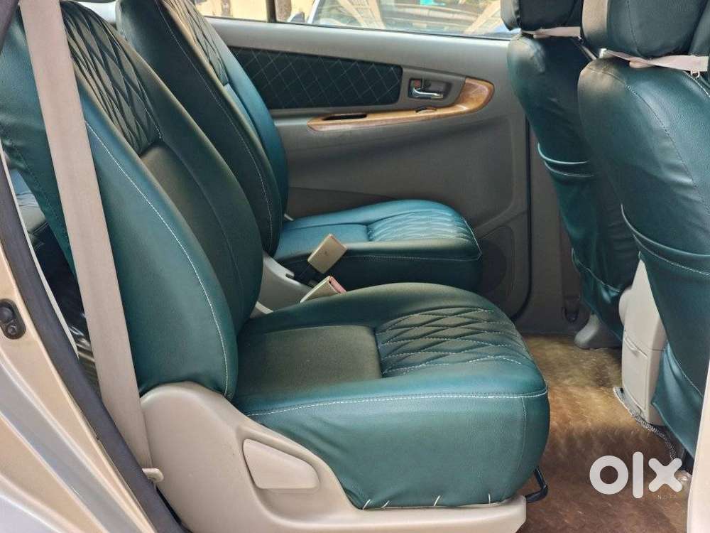 Toyota Innova 2.5 V 7 Str, 2009, Diesel