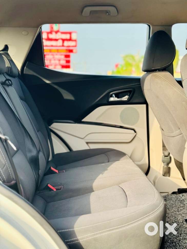 Mahindra Xuv300 W8 Diesel, 2018, Diesel