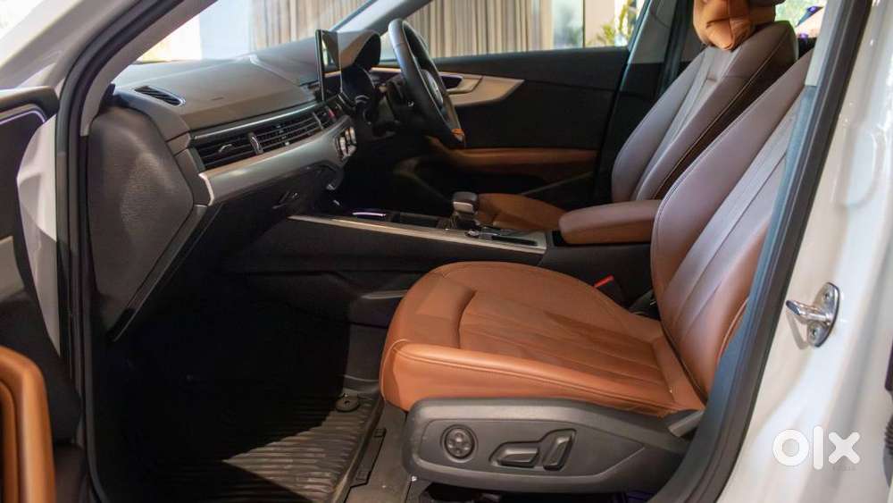 Audi A4 2.0 Premium Plus 40 Tfsi, 2024, Petrol