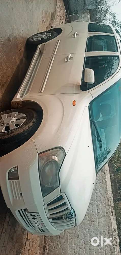 Mahindra Xylo 2010