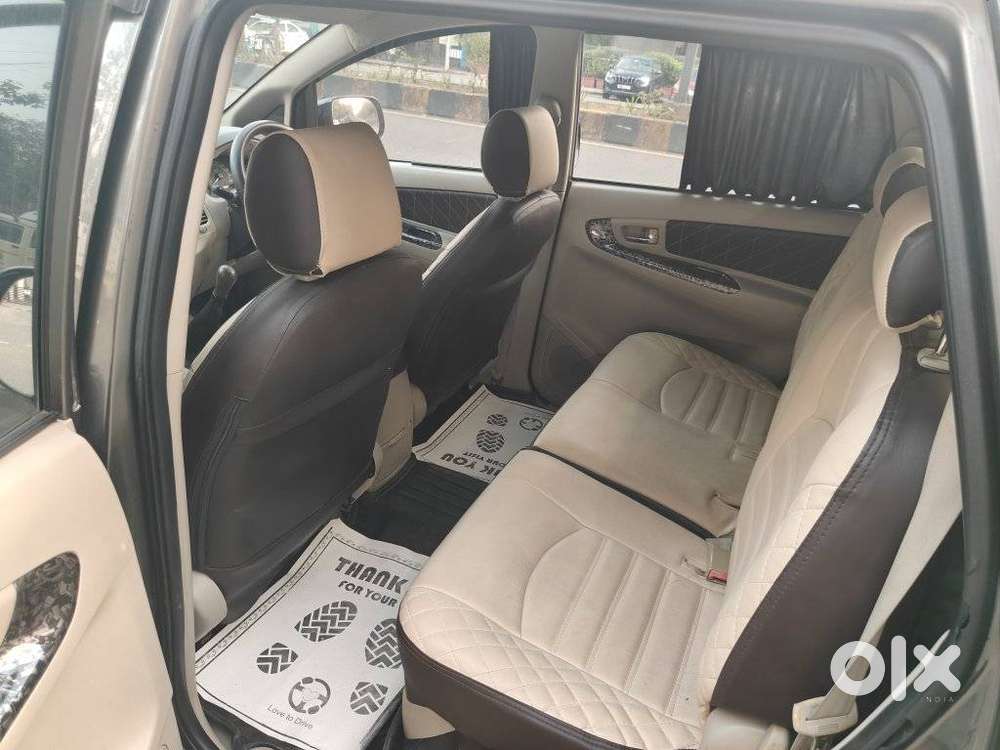 Toyota Innova 2.5 G (diesel) 8 Seater, 2011, Diesel
