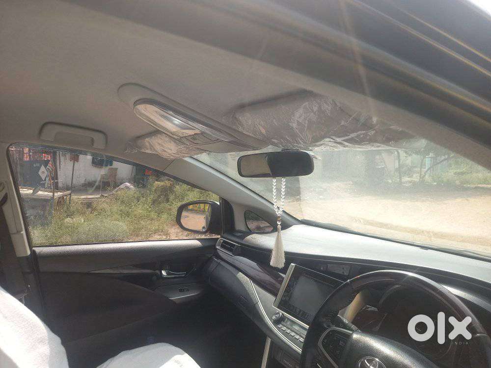 Toyota Innova Crysta 2.4 V 7 Str, 2017, Diesel