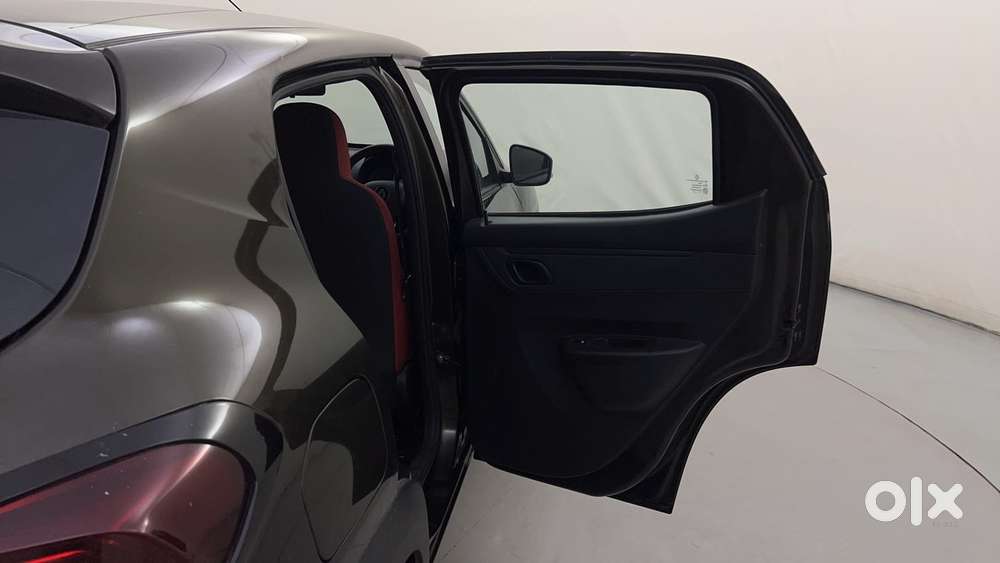 Renault Kwid 1.0 Rxt Amt, 2023, Petrol