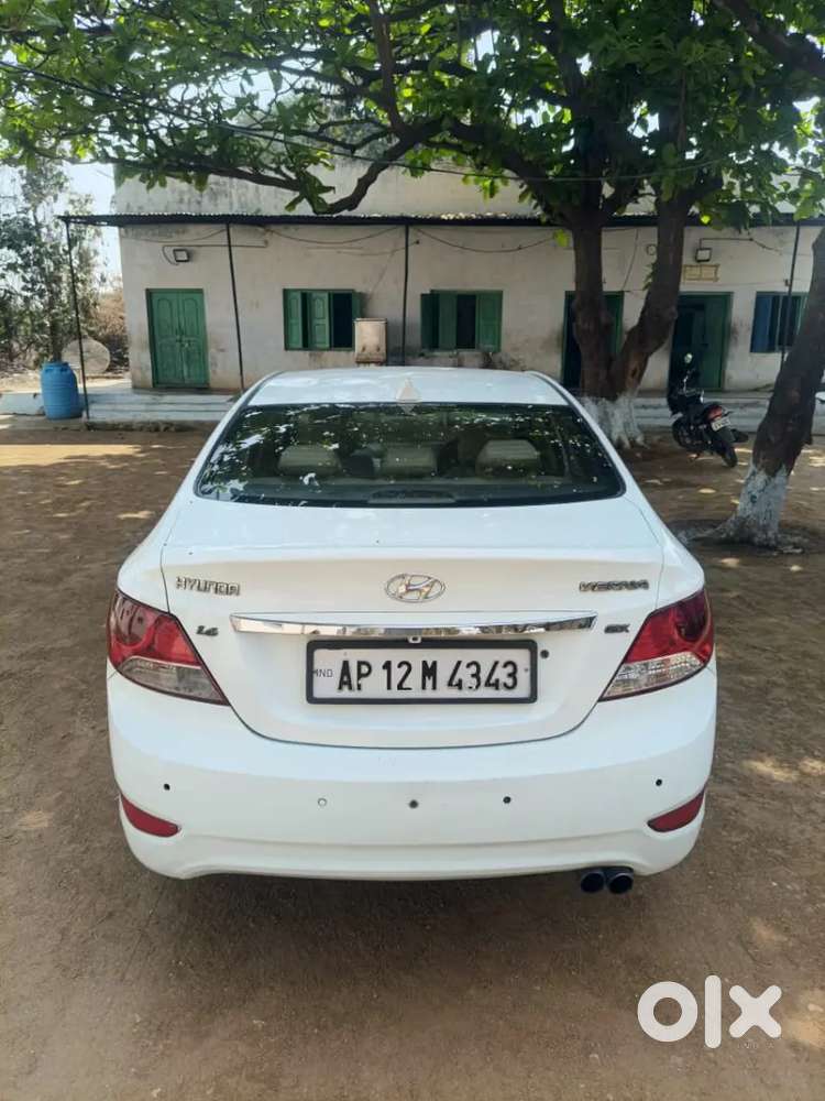 Hyundai  Verna