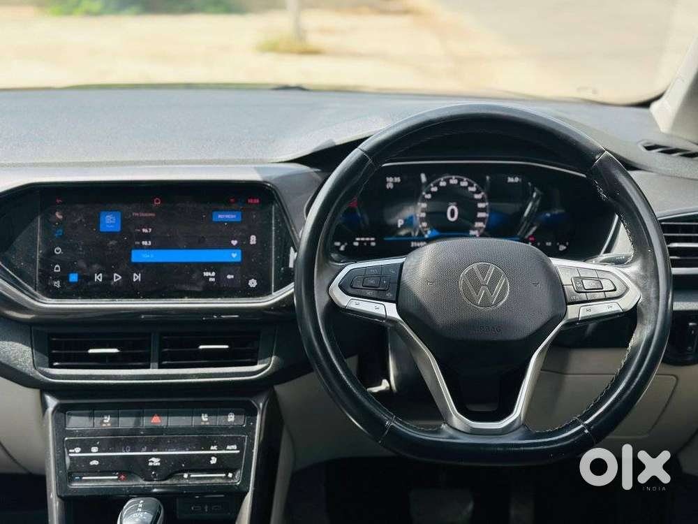 Volkswagen Taigun 1.0 Tsi Topline At, 2023, Petrol