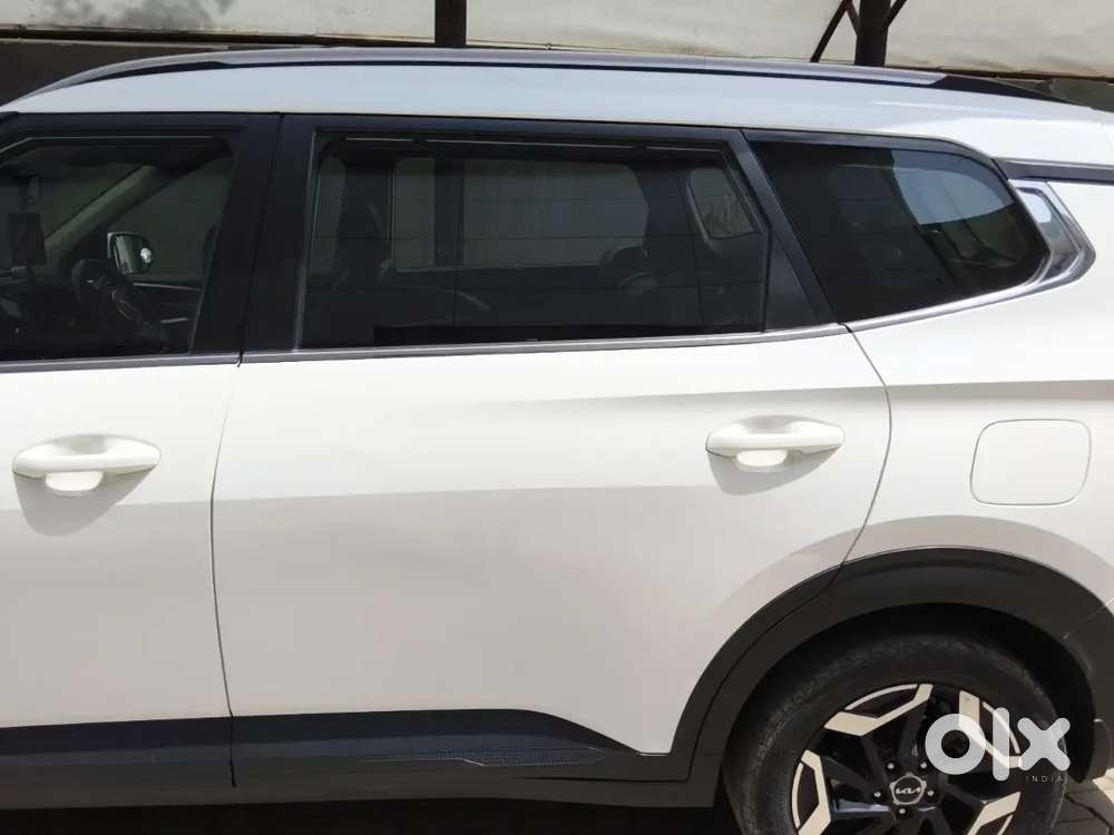 Kia Carens Prestige Plus 2023