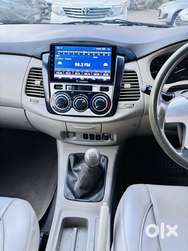 Toyota Innova 2.5 Gx 7 Seater Bs Iv, 2014, Diesel