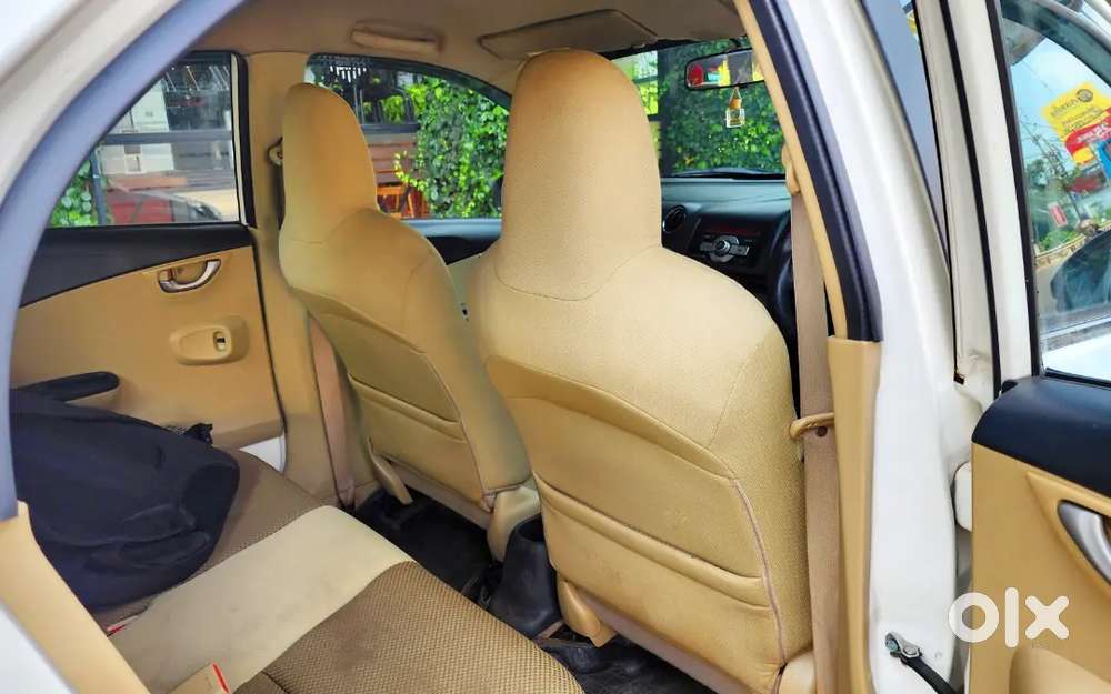 Honda Brio 2015 Petrol Well Maintained