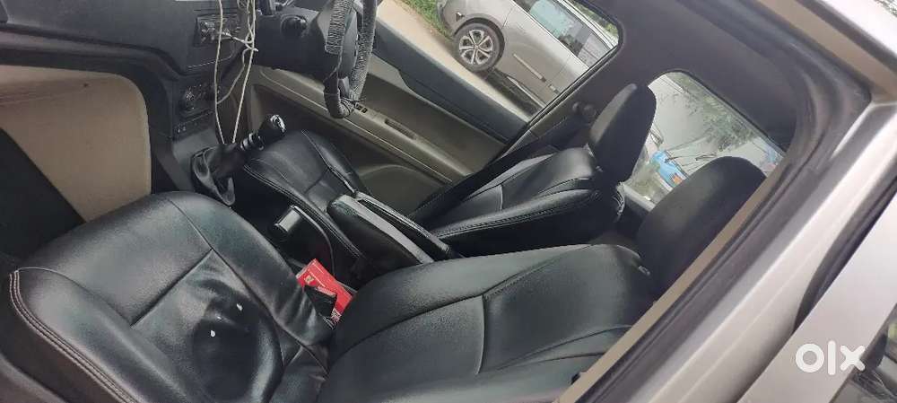 Mahindra Marazzo M6 2019