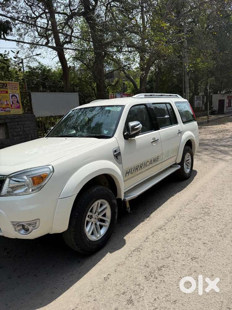 Ford Endeavour Titanium 2.2 4x2, 2012, Diesel