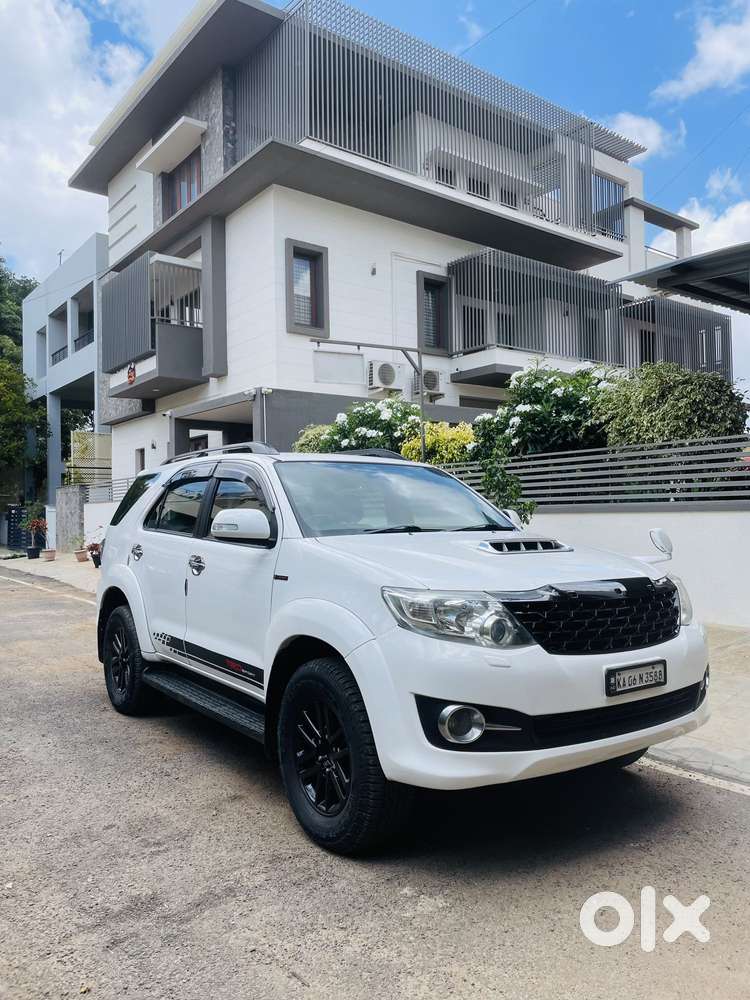 Toyota Fortuner 3.0 4x2 Mt, 2012, Diesel