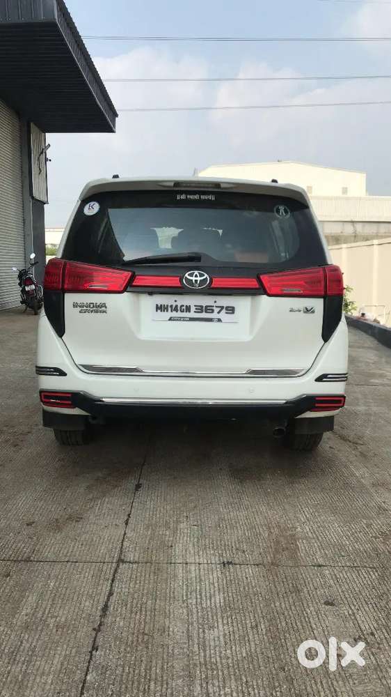 Toyota Innova Crysta 2.4 2017