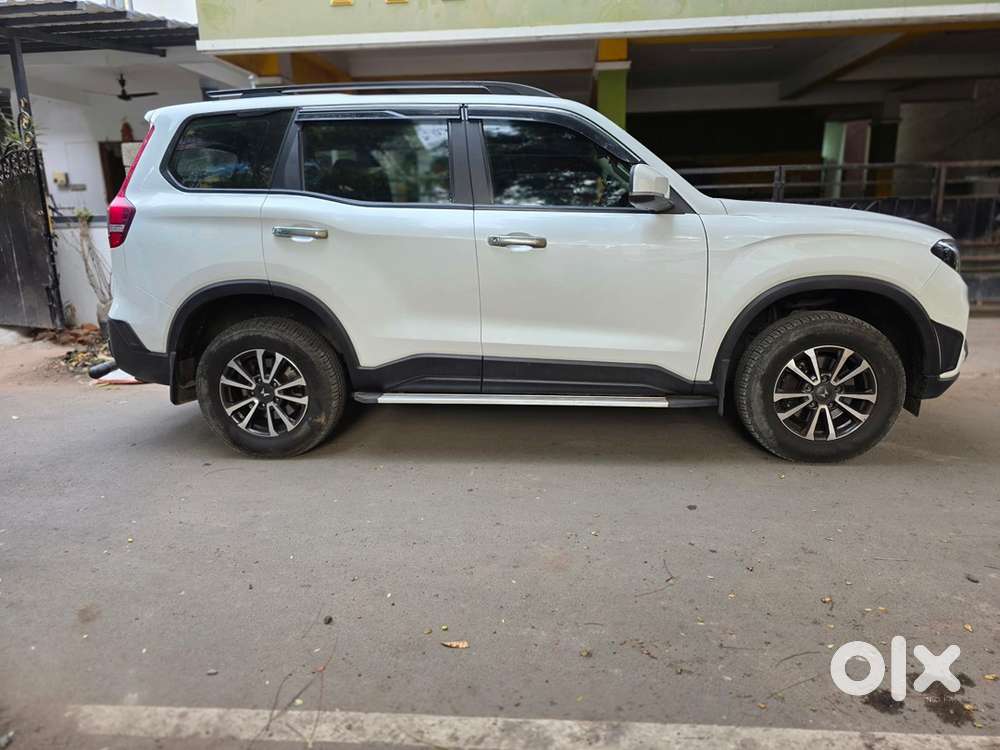 Mahindra Scorpio-n 2023 Model Petrol 7 Str