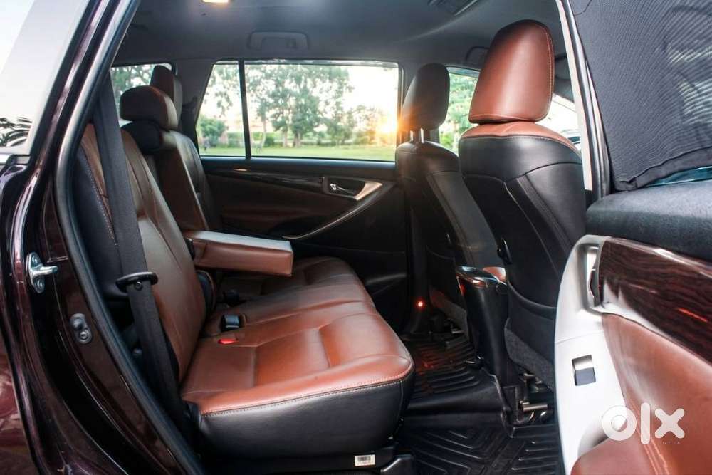 Toyota Innova Crysta 2.8 Gx At 8s, 2019, Diesel