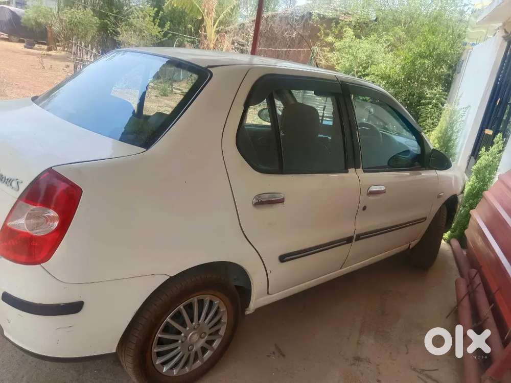Tata Indigo Ecs Lx Tdi (2014)  Diesel  Mileage 20 Km/l