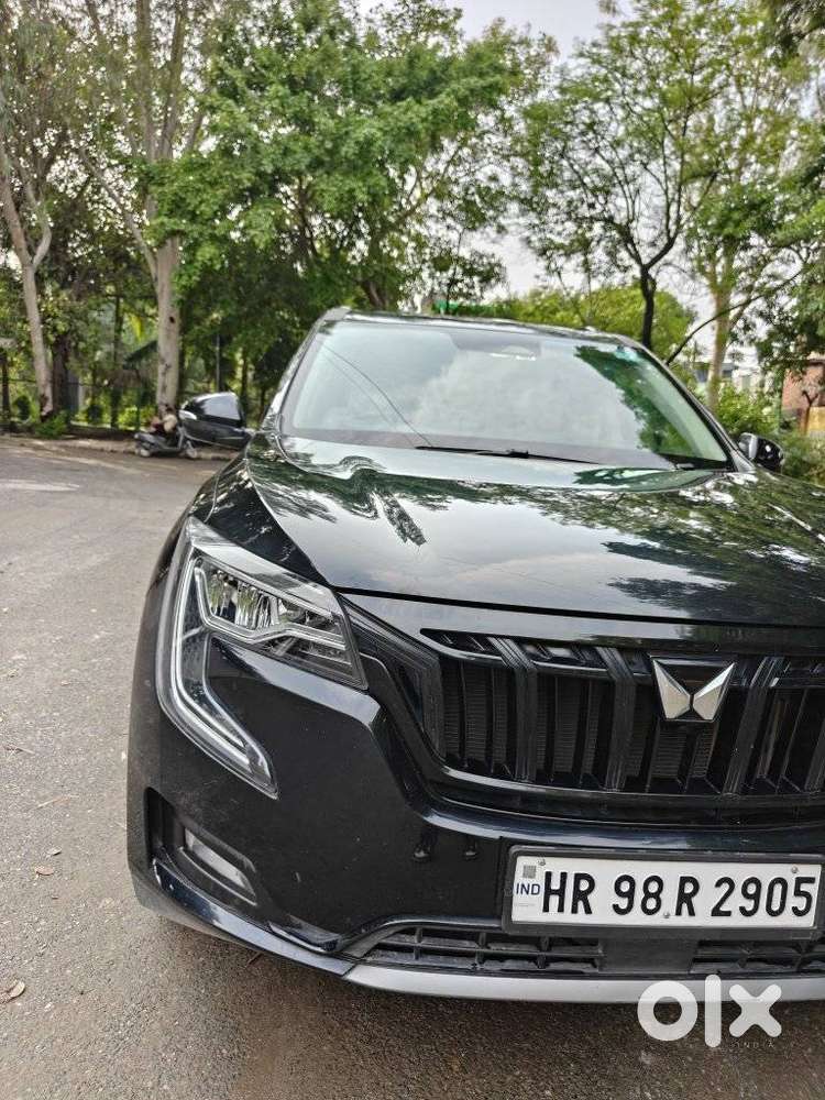 Mahindra Xuv700 2.0 Ax 7 Petrol At Str, 2024, Petrol