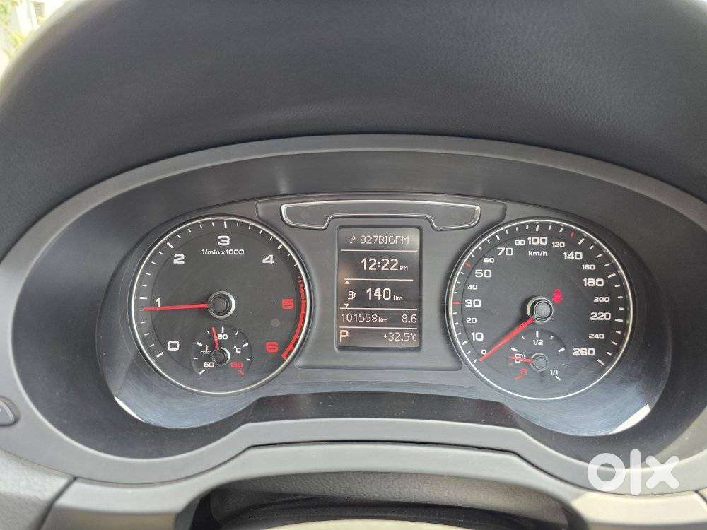 Audi Q3 2.0 Tdi Premium With Sunroof, 2016, Diesel