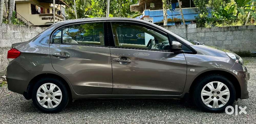 2015 Honda Amaze S Petrol