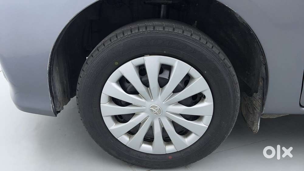 Toyota Etios Liva 2014-2016 V, 2017, Petrol