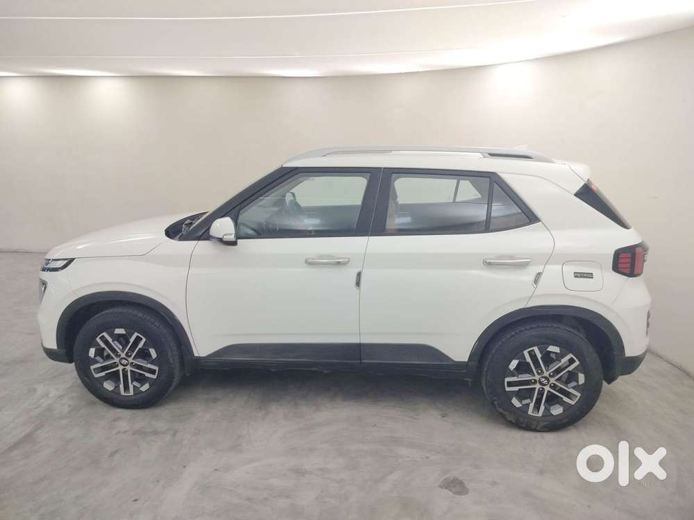 Hyundai Venue 1.0 Sx (o) Turbo Dct, 2024, Petrol