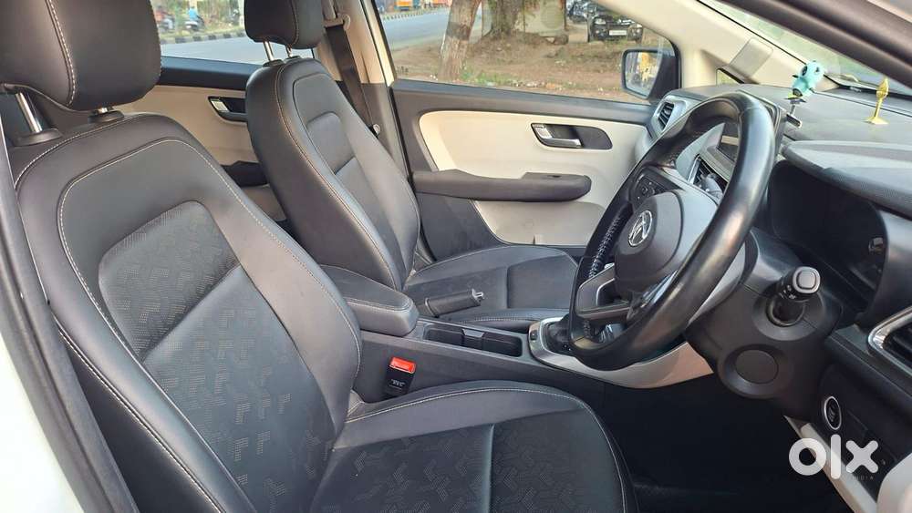 Tata Tiago 1.2 Soccer Edition Amt, 2022, Petrol