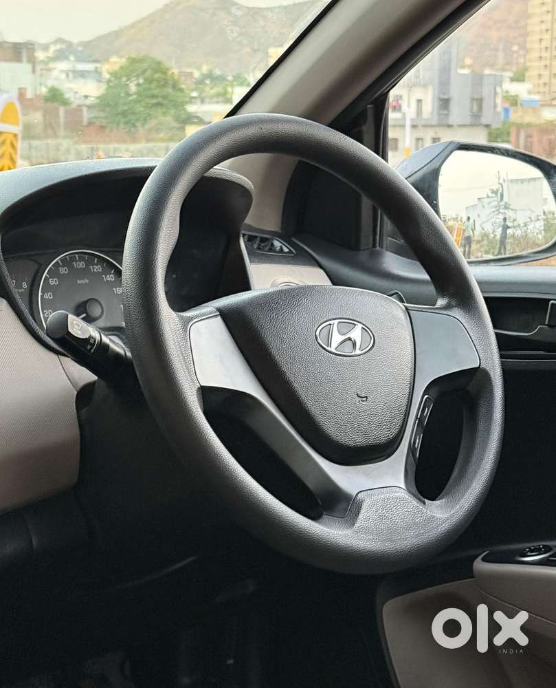 Hyundai Grand I10 Sportz Edition, 2015, Petrol