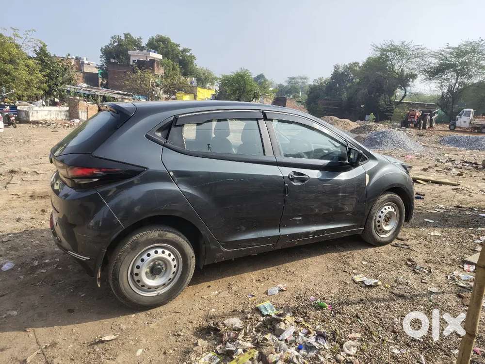 Tata Altroz Petrol 2021