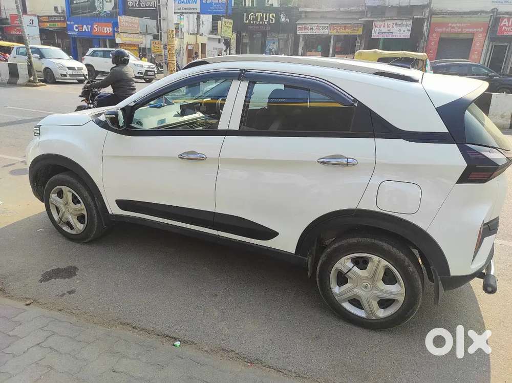 Tata Nexon Petrol 2024